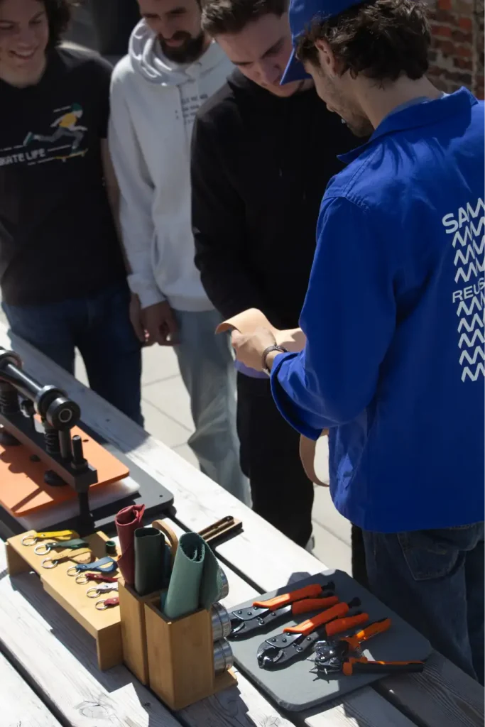 image-demonstration-matiere-premiere-atelier-recyclage